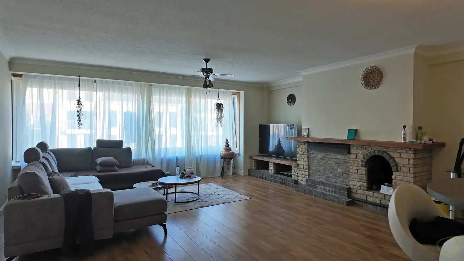 Lichtrijk en ruim 3-slaapkamerappartement op centrale ligging foto 5