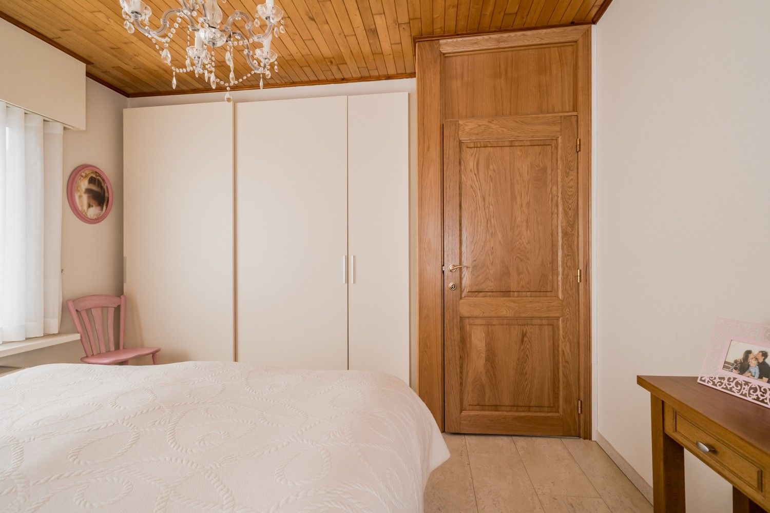 Lichtrijke halfopen bebouwing in aangename woonwijk foto 18