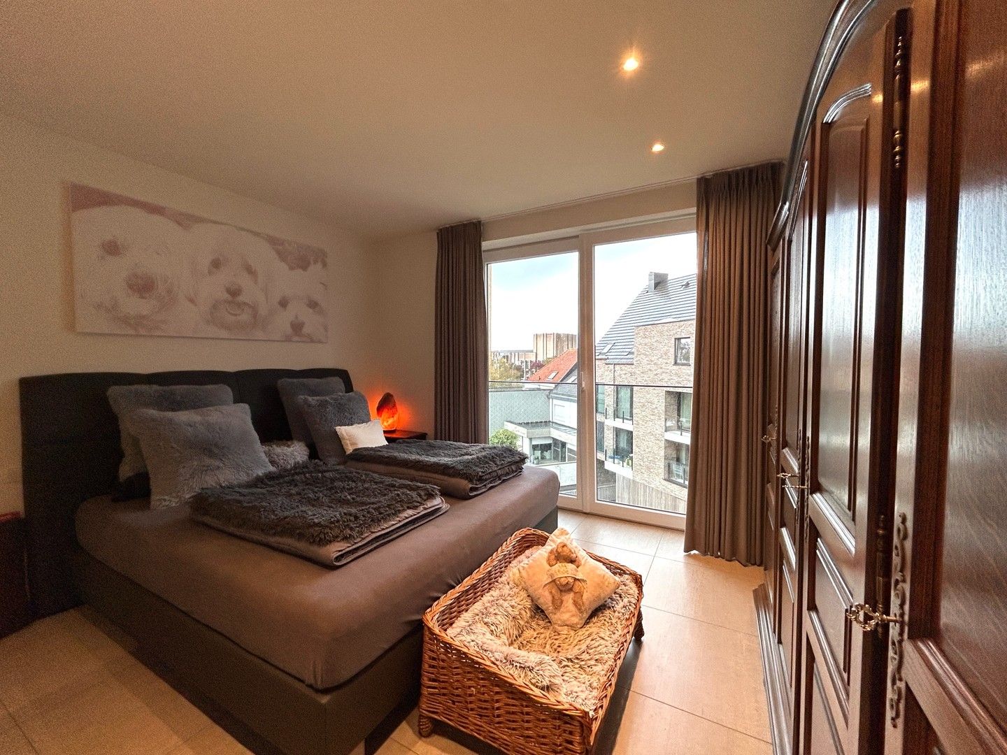 Instapklaar twee-slaapkamerappartement met zicht op stadspark te centrum Roeselare! foto 12