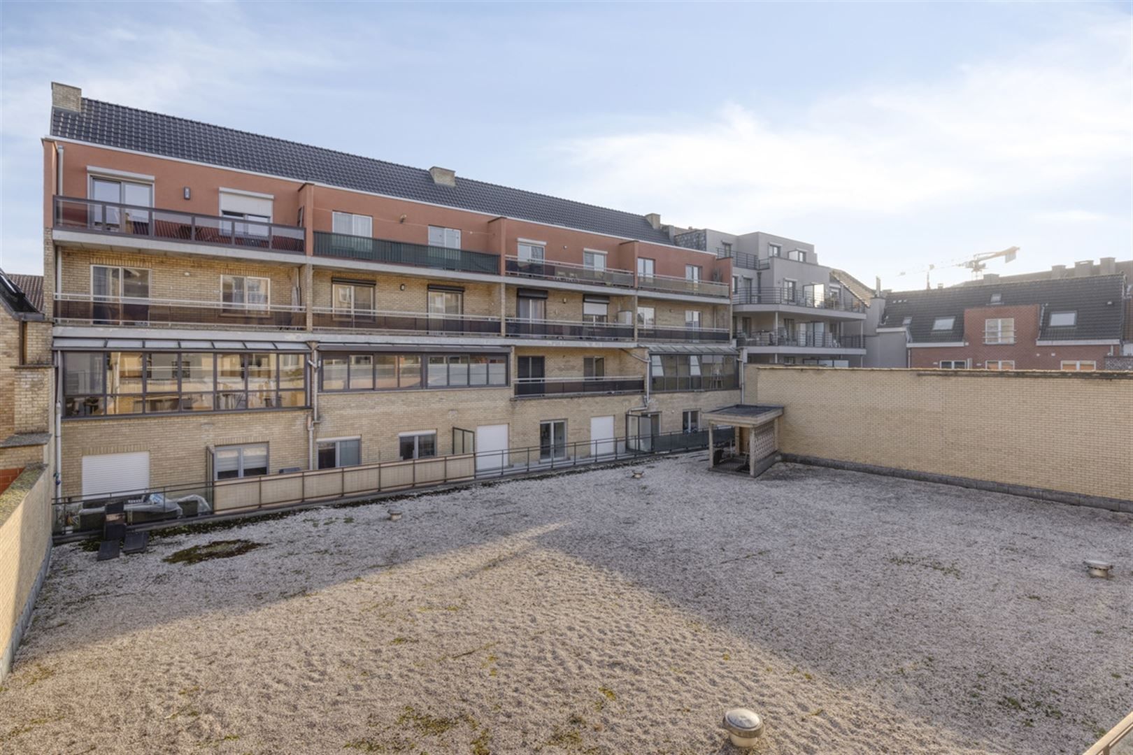 Centraal gelegen appartement met 2 slaapkmrs en autostaanplaats foto 18