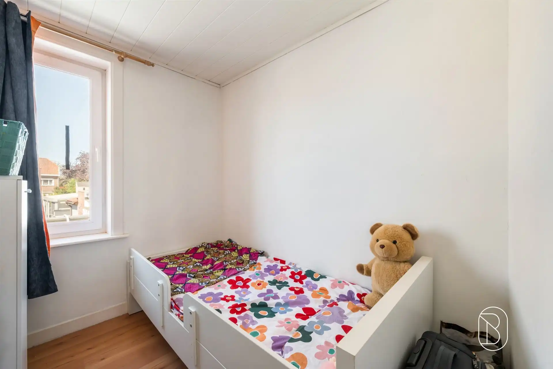 Rustig gelegen woning met 3 slk, bureau en tuin! foto 11