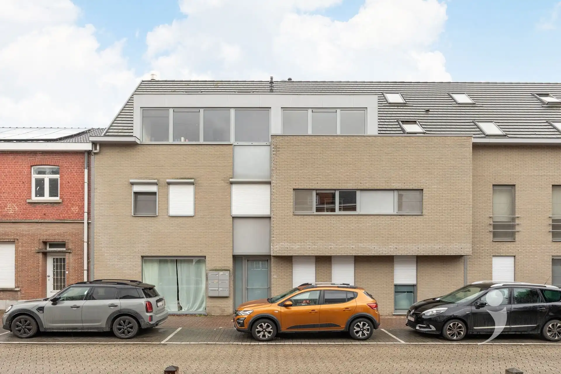 Ruim en kwaliteitsvol appartement in Herent foto {{pictureIndex}}