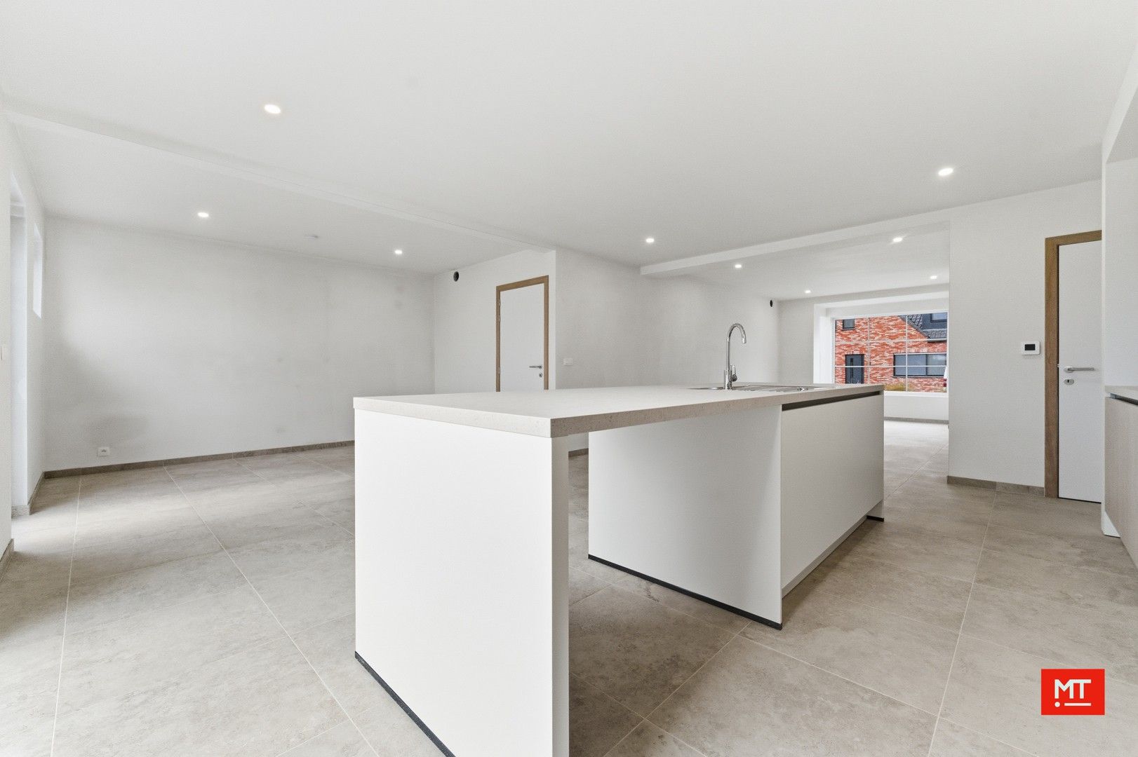 Landelijke, gerenoveerde woning met 3 slaapkamers en tuin in het rustige Poelkapelle foto 5