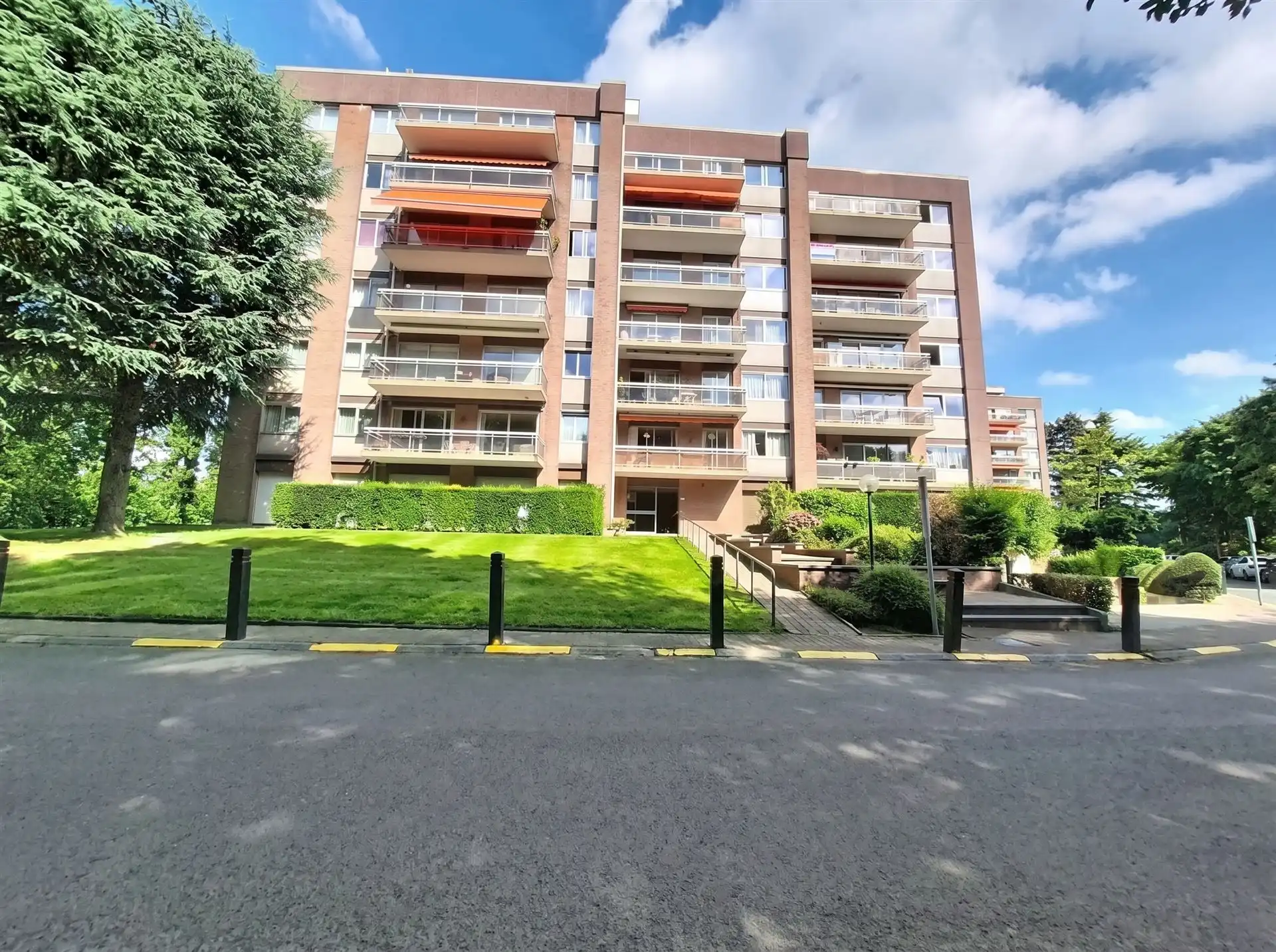 Eénslaapkamer appartement op de 3de verdieping met terras foto {{pictureIndex}}