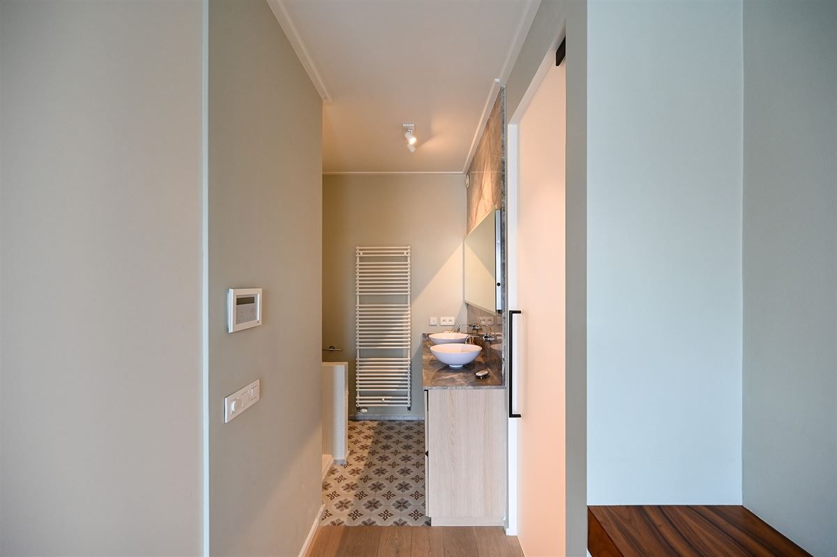 Prachtig appartement met 2 badkamers en ruim terras foto 14