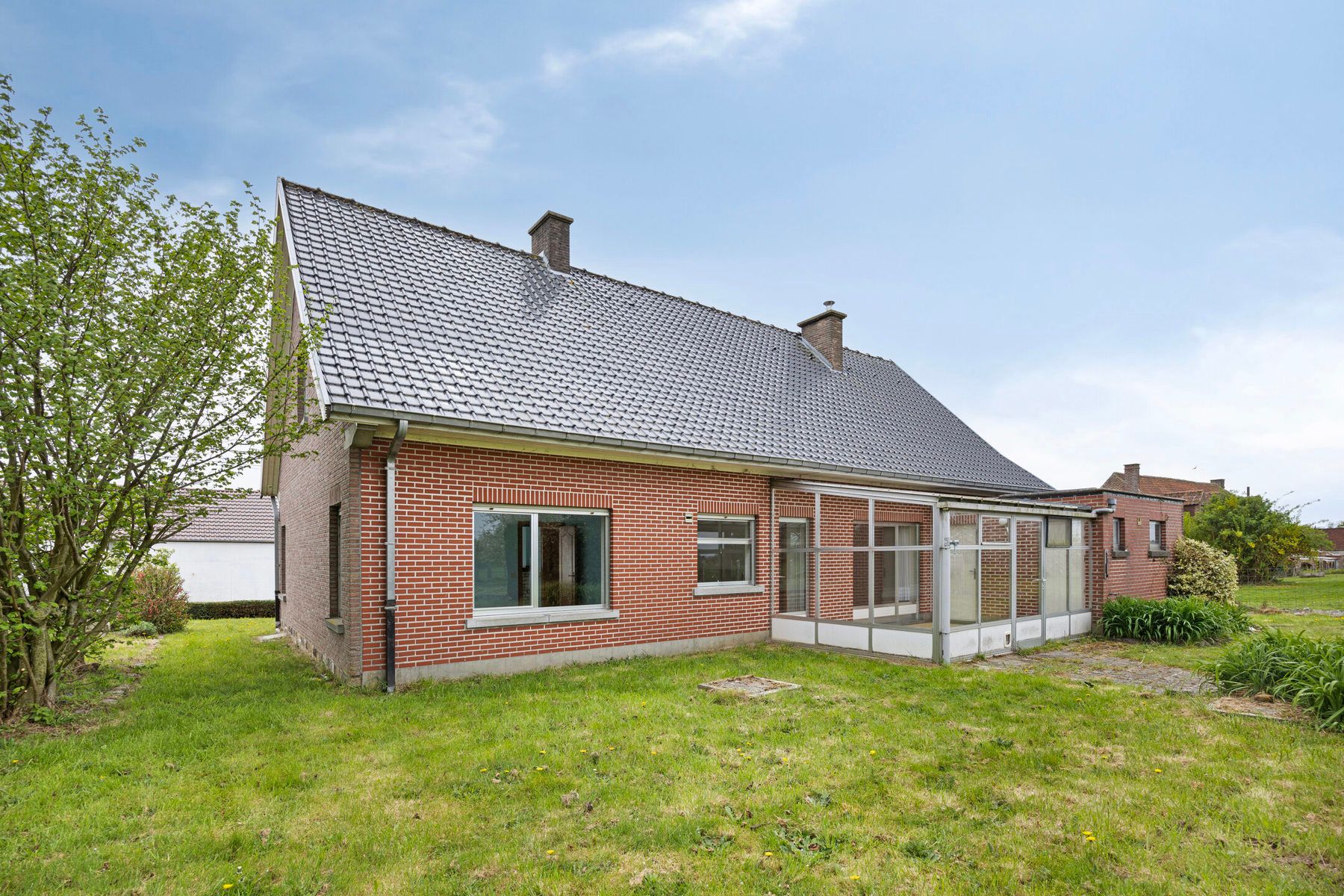 Ruime woning met potentieel op perceel van 13a70ca. foto 26