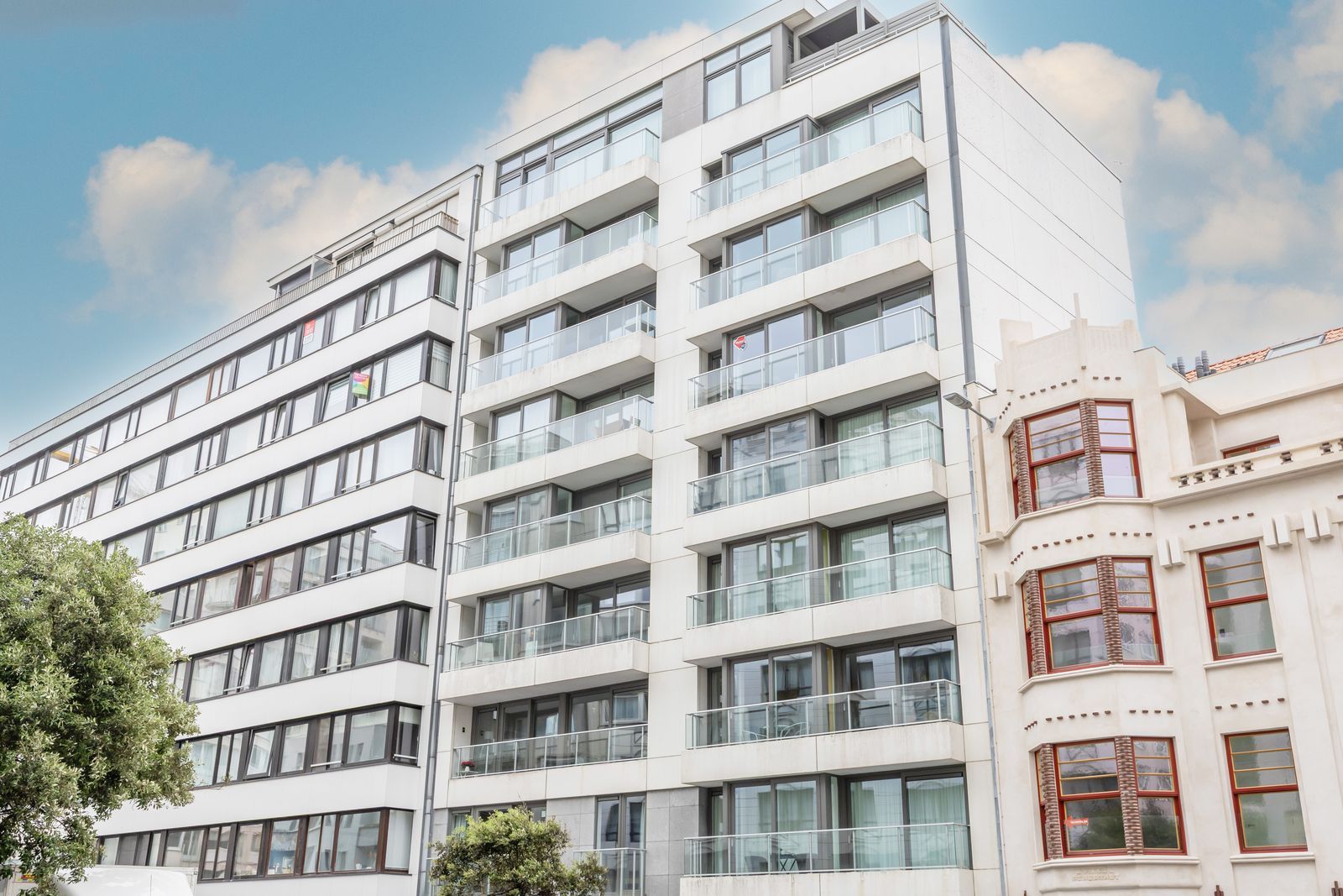 Modern en lichtrijk appartement met 2 slpk pal aan zee in jonge residentie foto 13