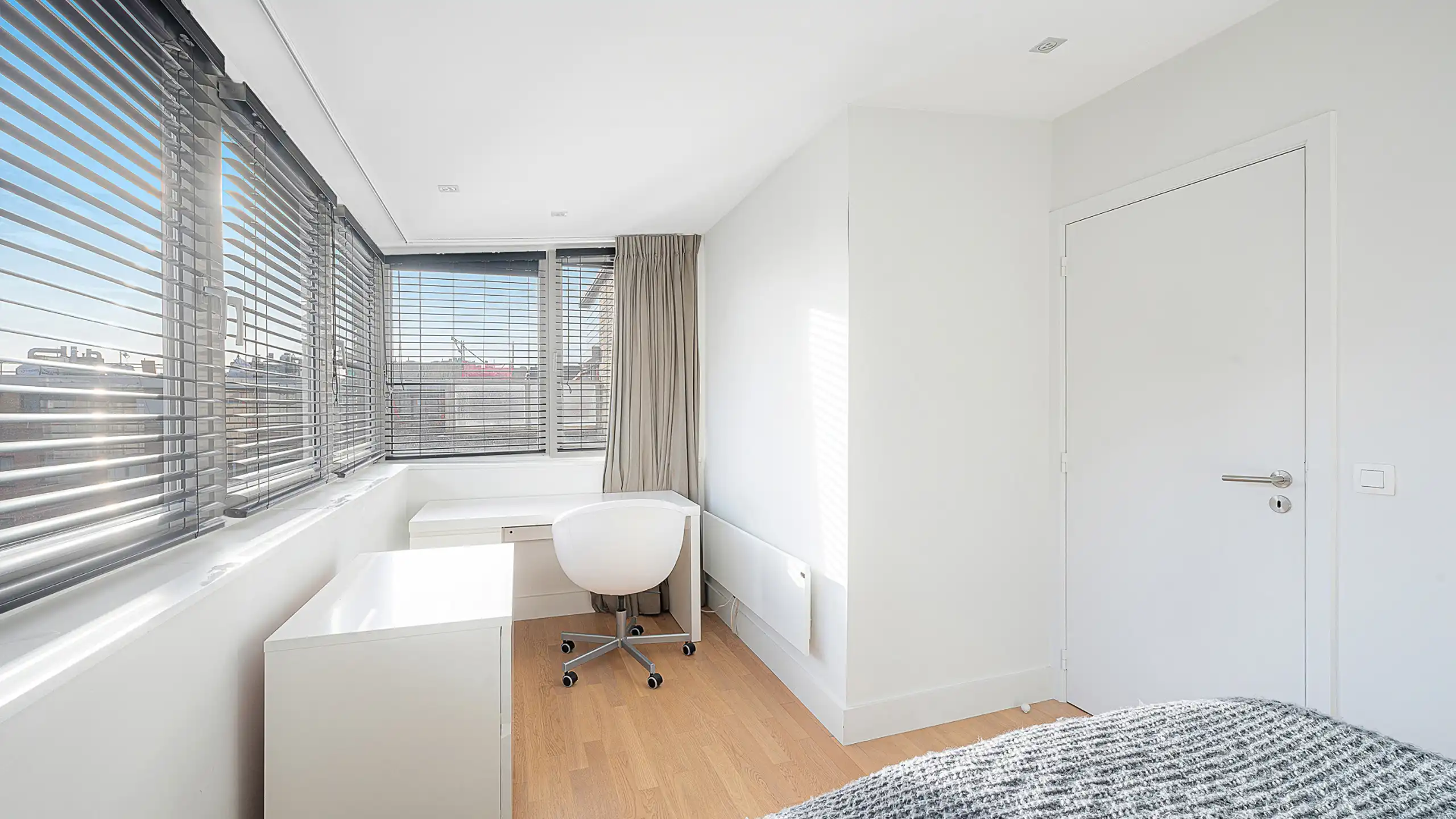 Ruim penthouse met royale terrassen en open zeezicht(3 slpk) foto 13