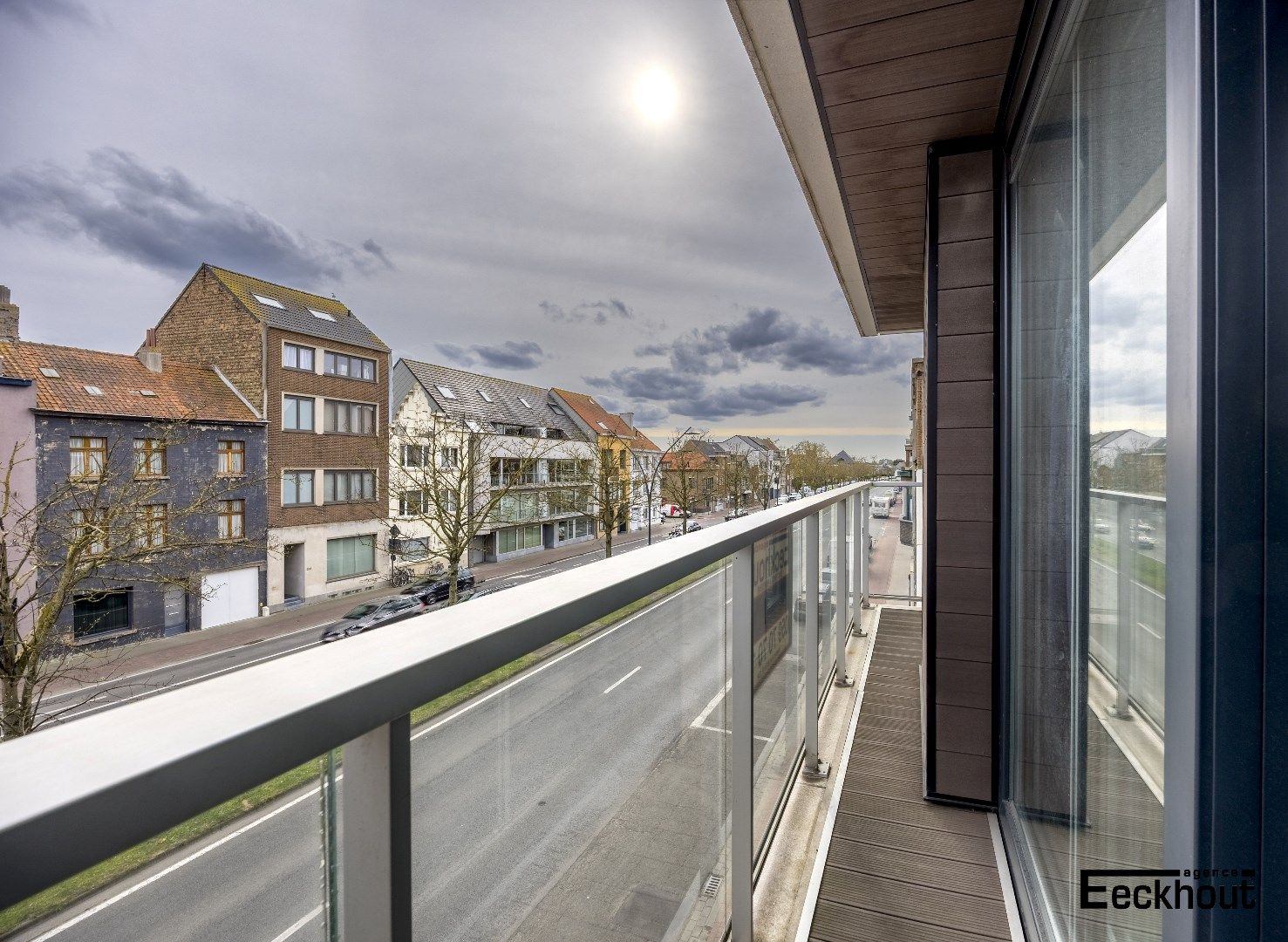 Zeer ruim en modern 3-slaapkamerappartement! foto 11