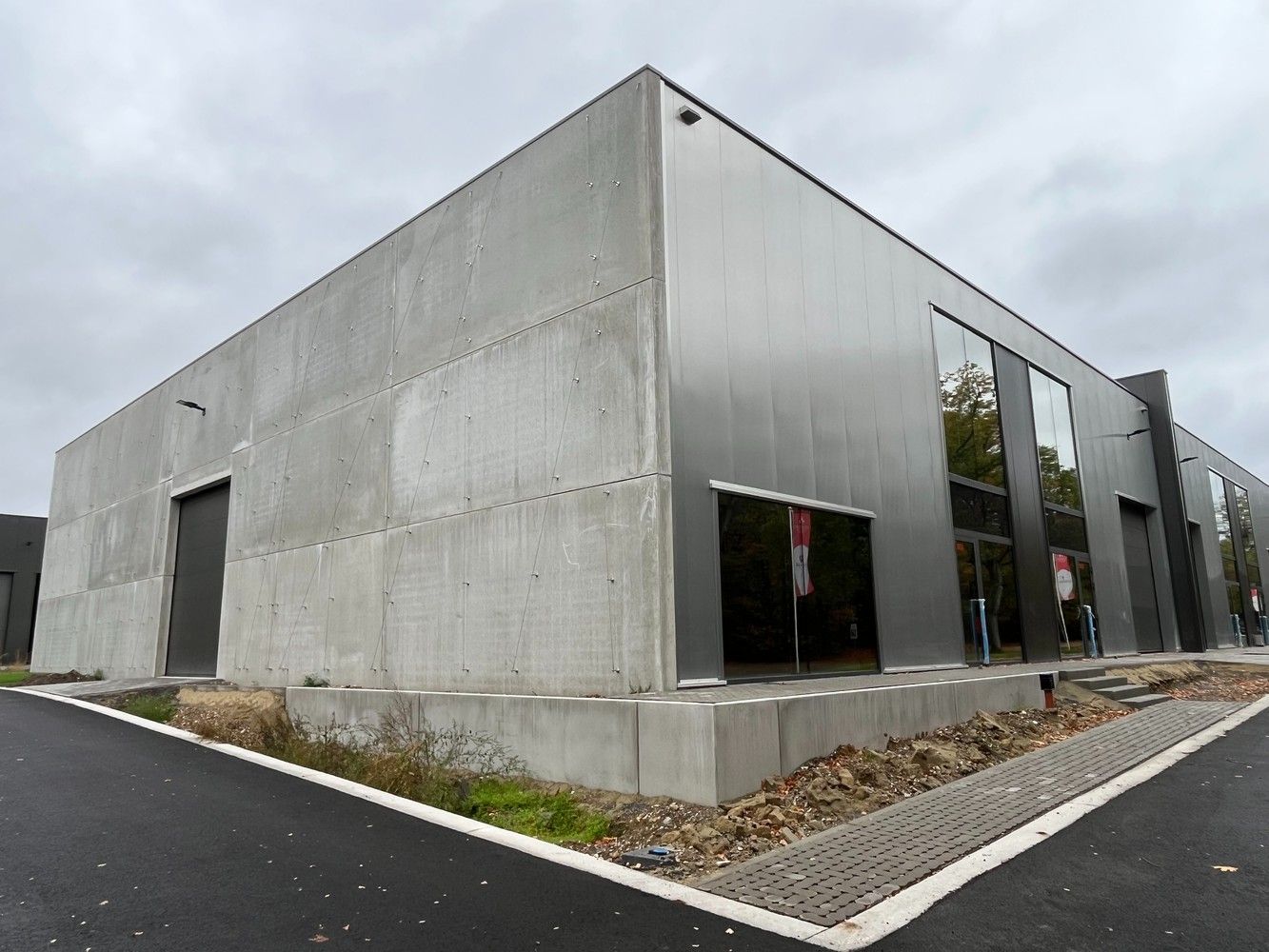 KMO-unit 22 +/- 317m² foto 10