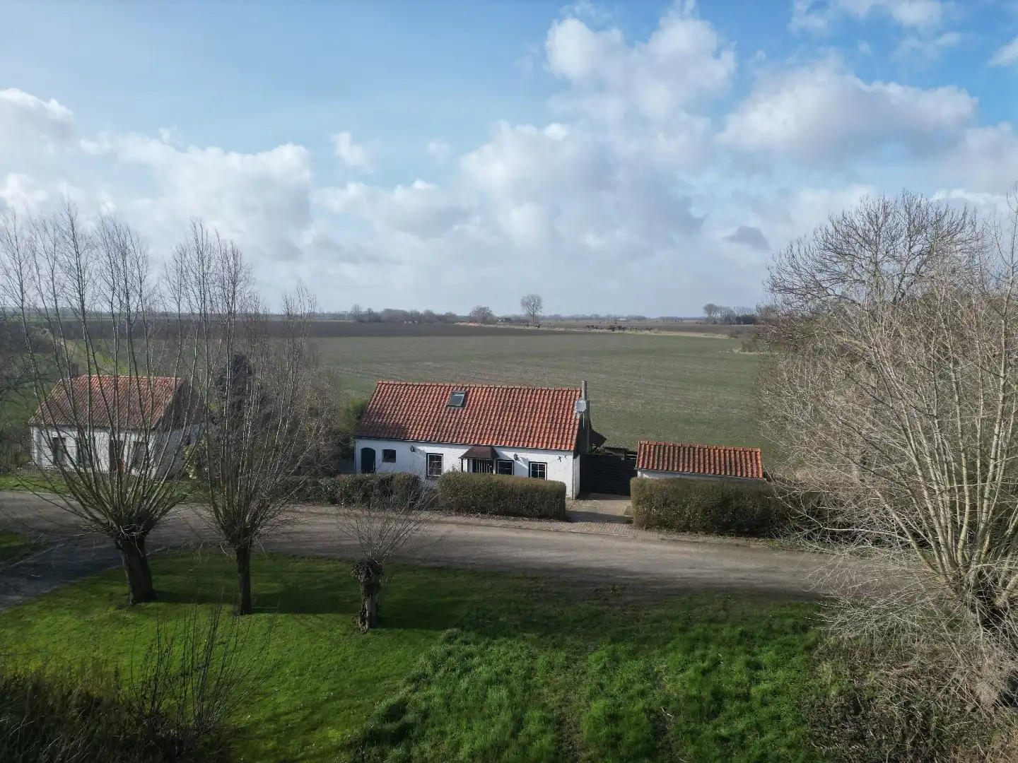 Charmante dijkwoning in het hart van de Zeeuwse polders (Slikkenburg) foto 2