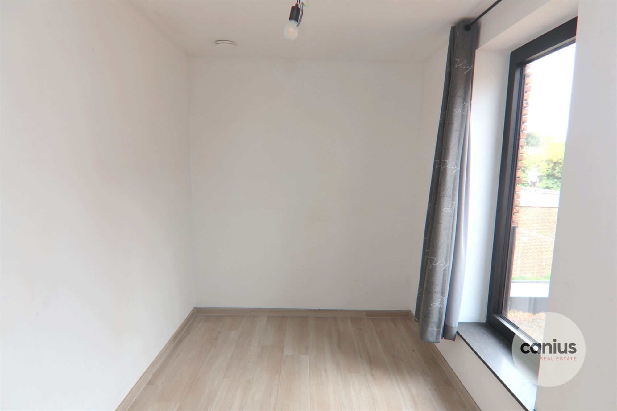 RECENTE WONING MET 3 SLKS NABIJ HET STADSCENTRUM foto 8