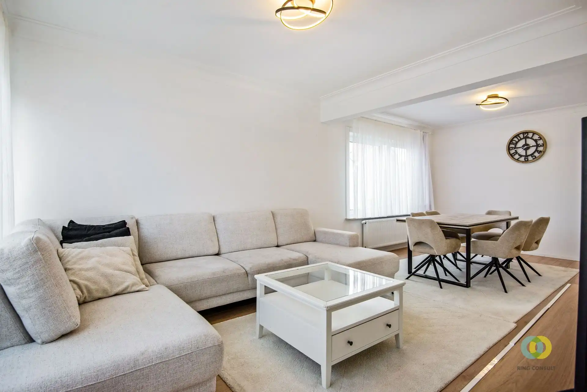 2-slaapkamerappartement met terras in het centrum van Strombeek-Bever foto {{pictureIndex}}