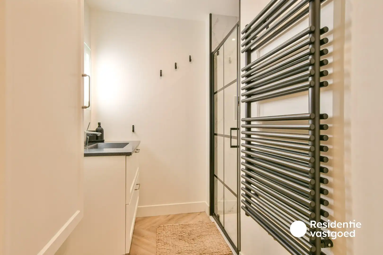 Volledig vernieuwd appartement te koop - achterkant zeedijk Wenduine! foto 13
