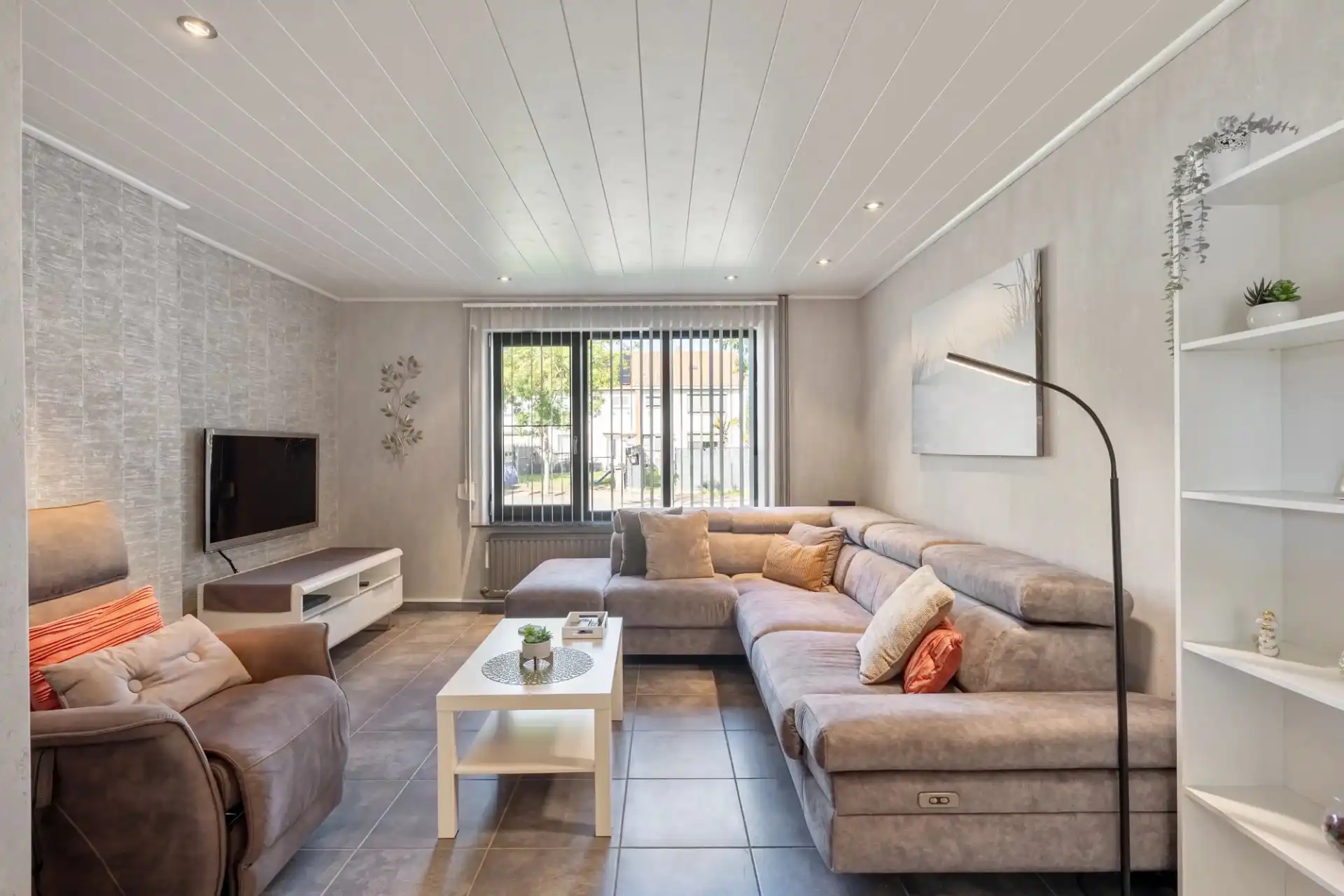 Vernieuwde woning te Helchteren foto 4