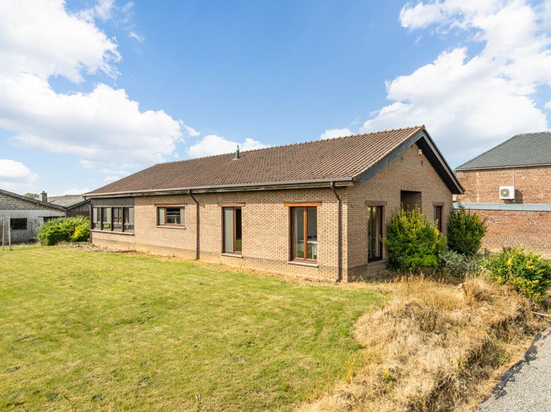 Gelijkvloerse woning met grote loods achteraan op 25are foto 34