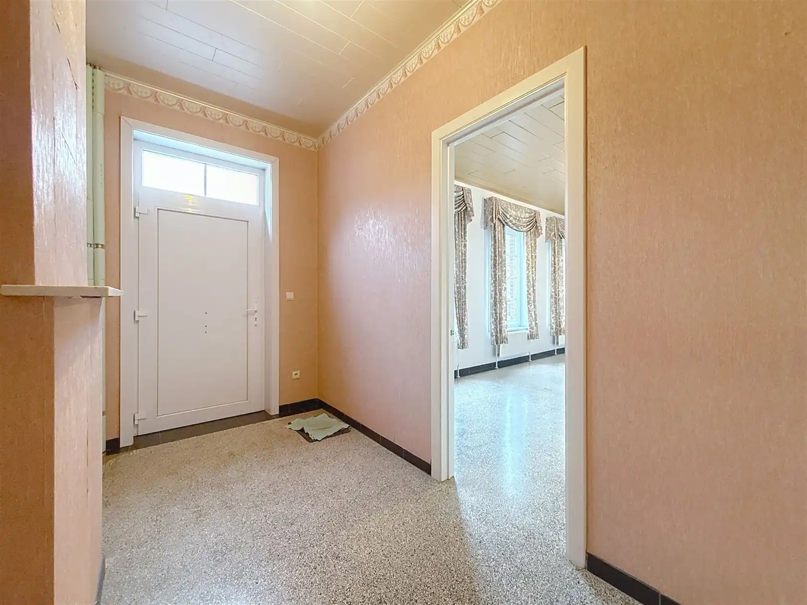 Ruime woning met 4 slpks en verhuurde studio + tuin foto 8