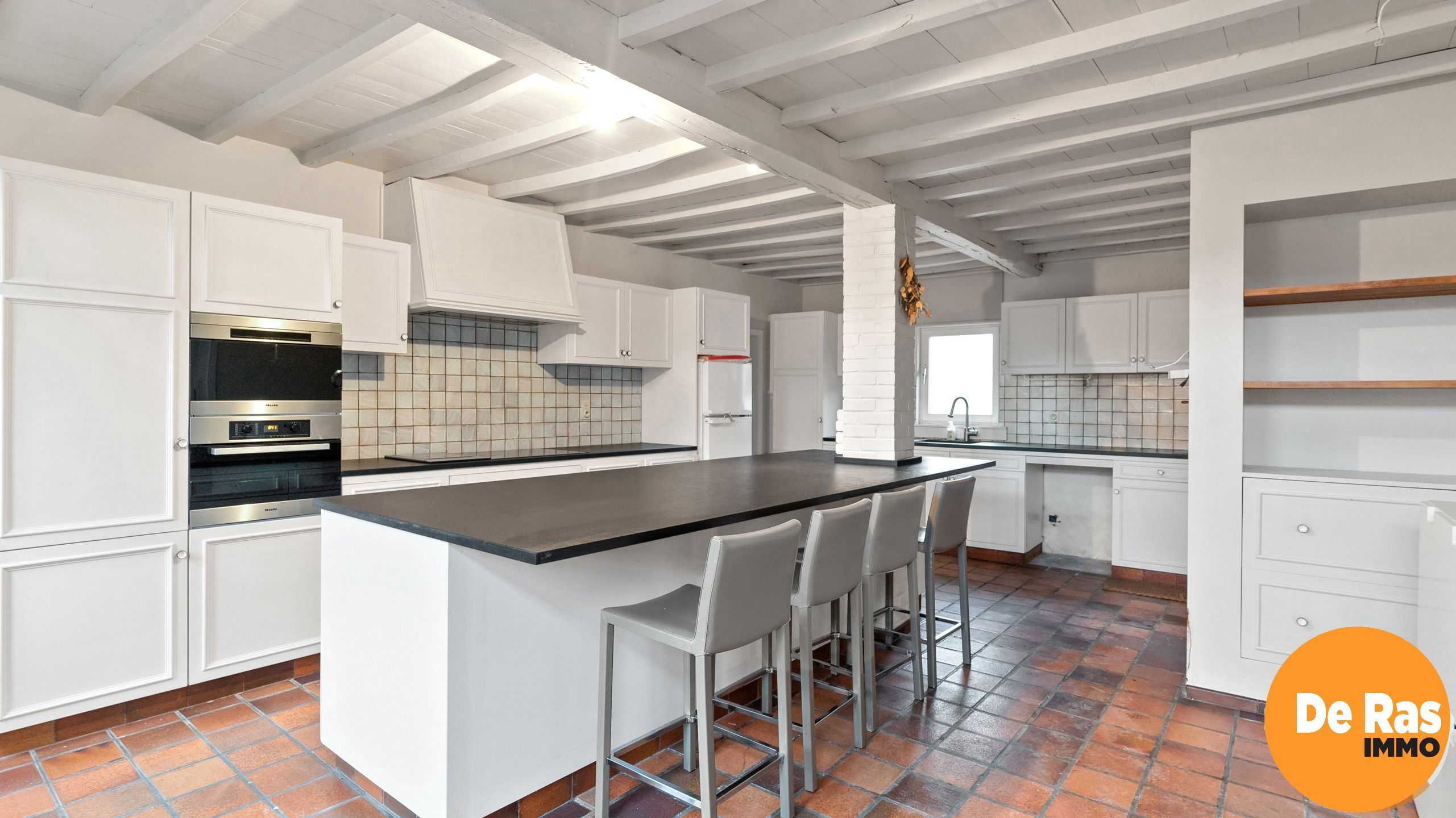 Charmante vierkantshoeve in het landelijke Aaigem op 1515 m² foto 7