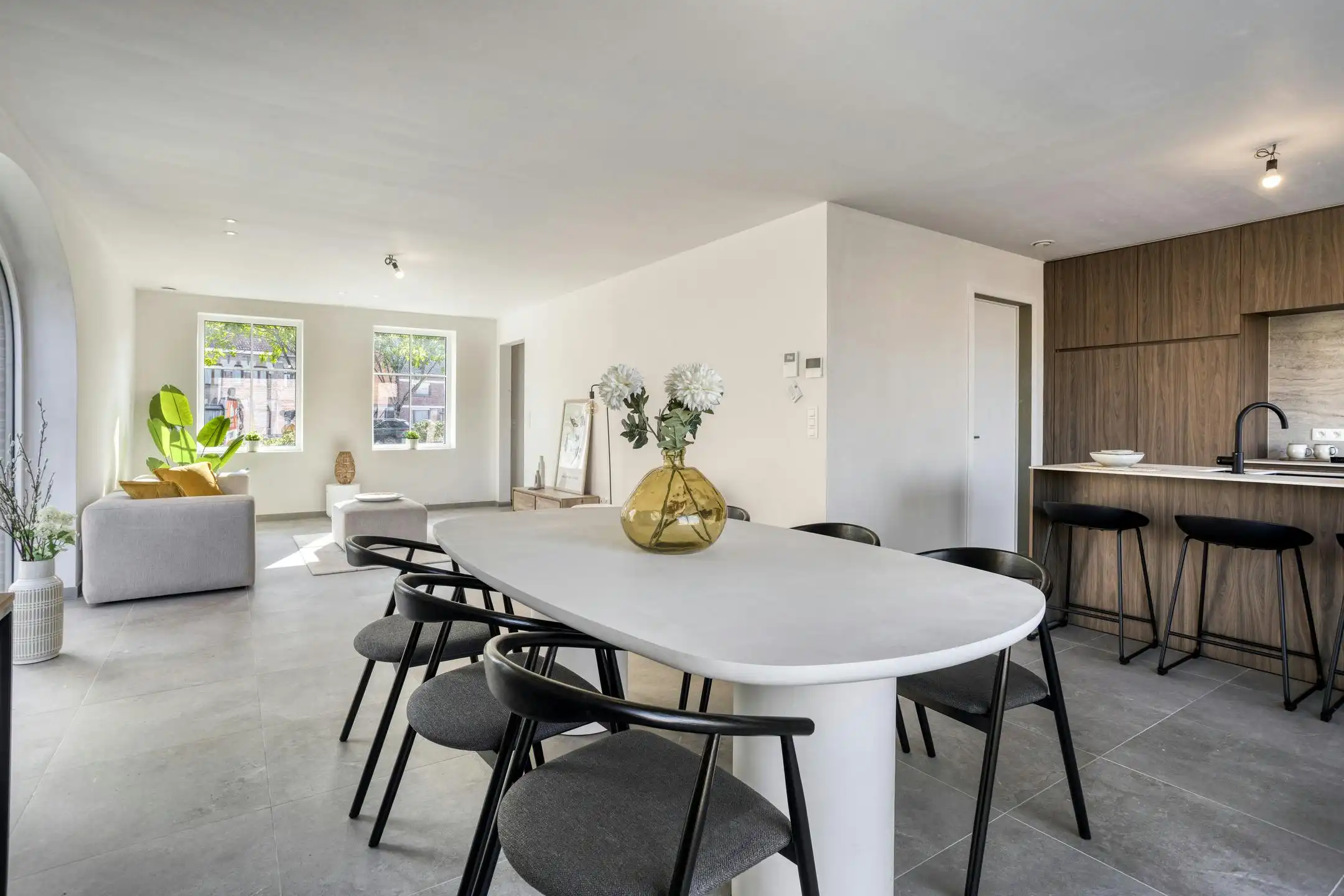 Nieuwbouw (6%) te koop in Elverdinge met 3 kamers en dubbele garage foto {{pictureIndex}}