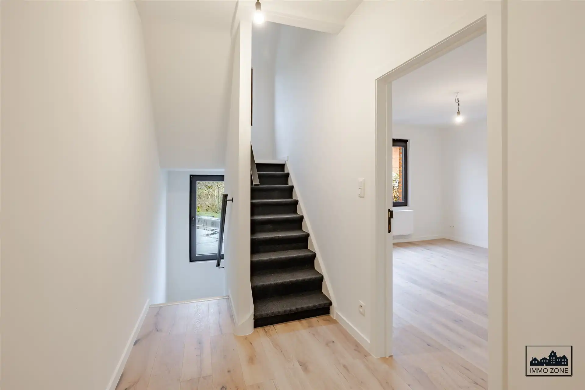 Recent & prachtig gerenoveerde woning in het landelijke Oudegem! foto 8