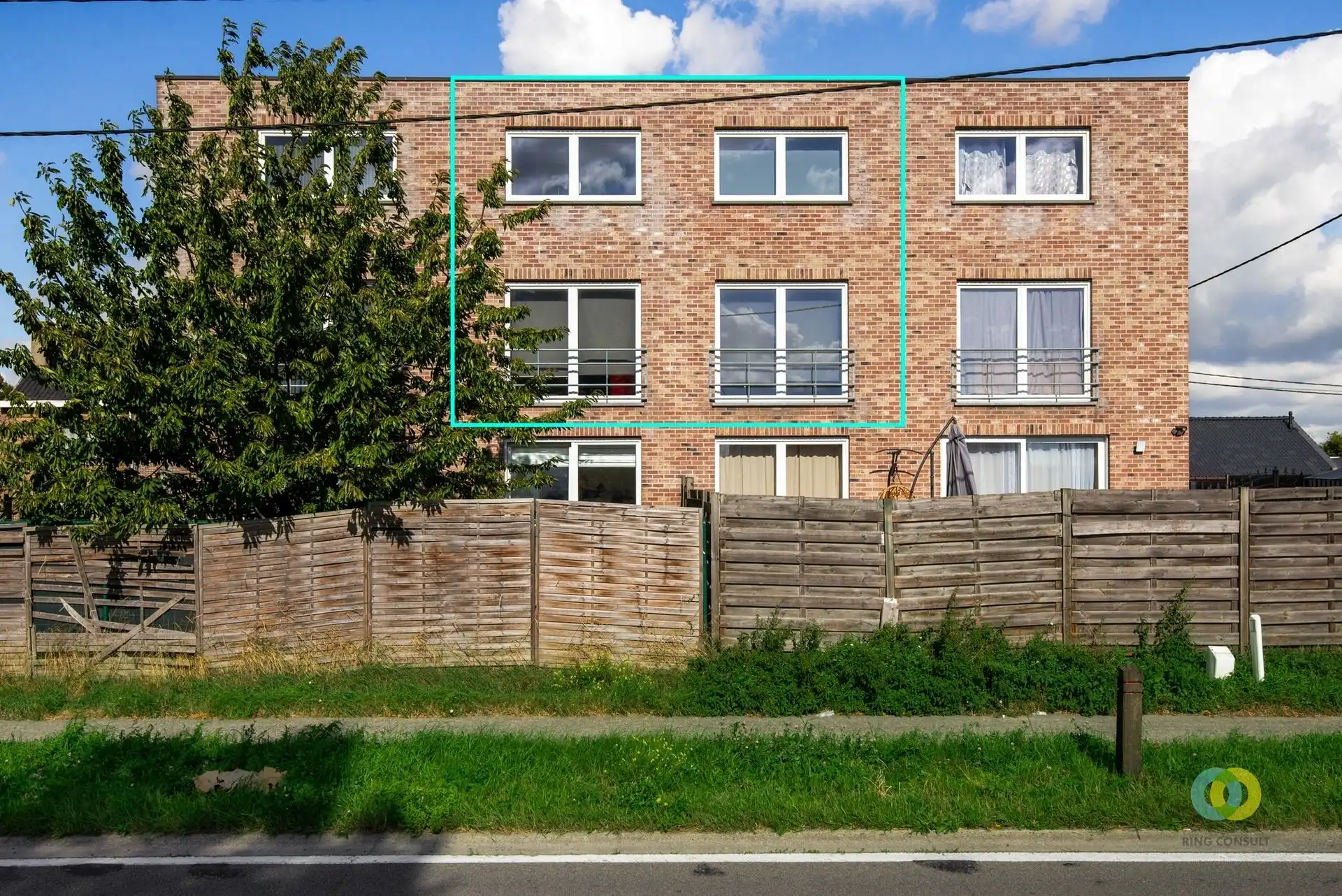 Ruim duplexappartement 4 slaapkamers foto {{pictureIndex}}