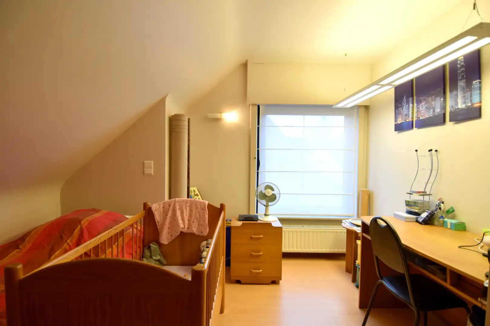 Alleenstaande woning met 4 slaapkamers en zonnige tuin te koop in residentiële buurt te Wevelgem foto 14