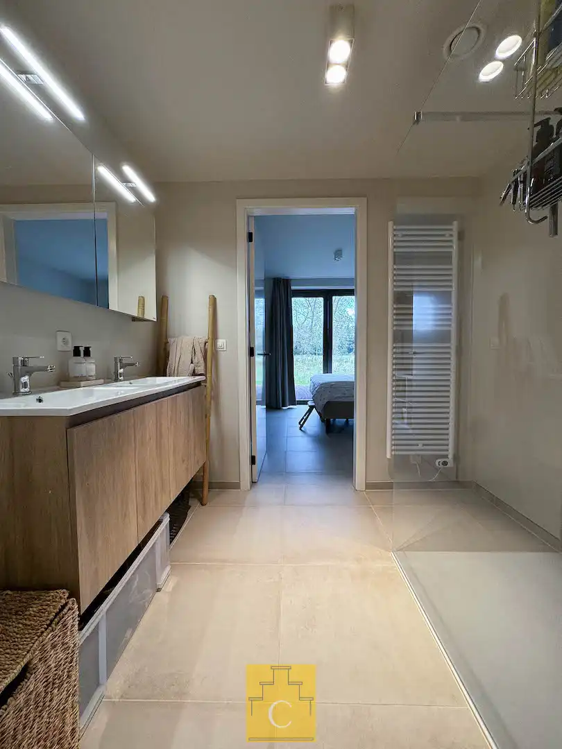 Appartement met ruime terrassen en autostandplaats foto 8