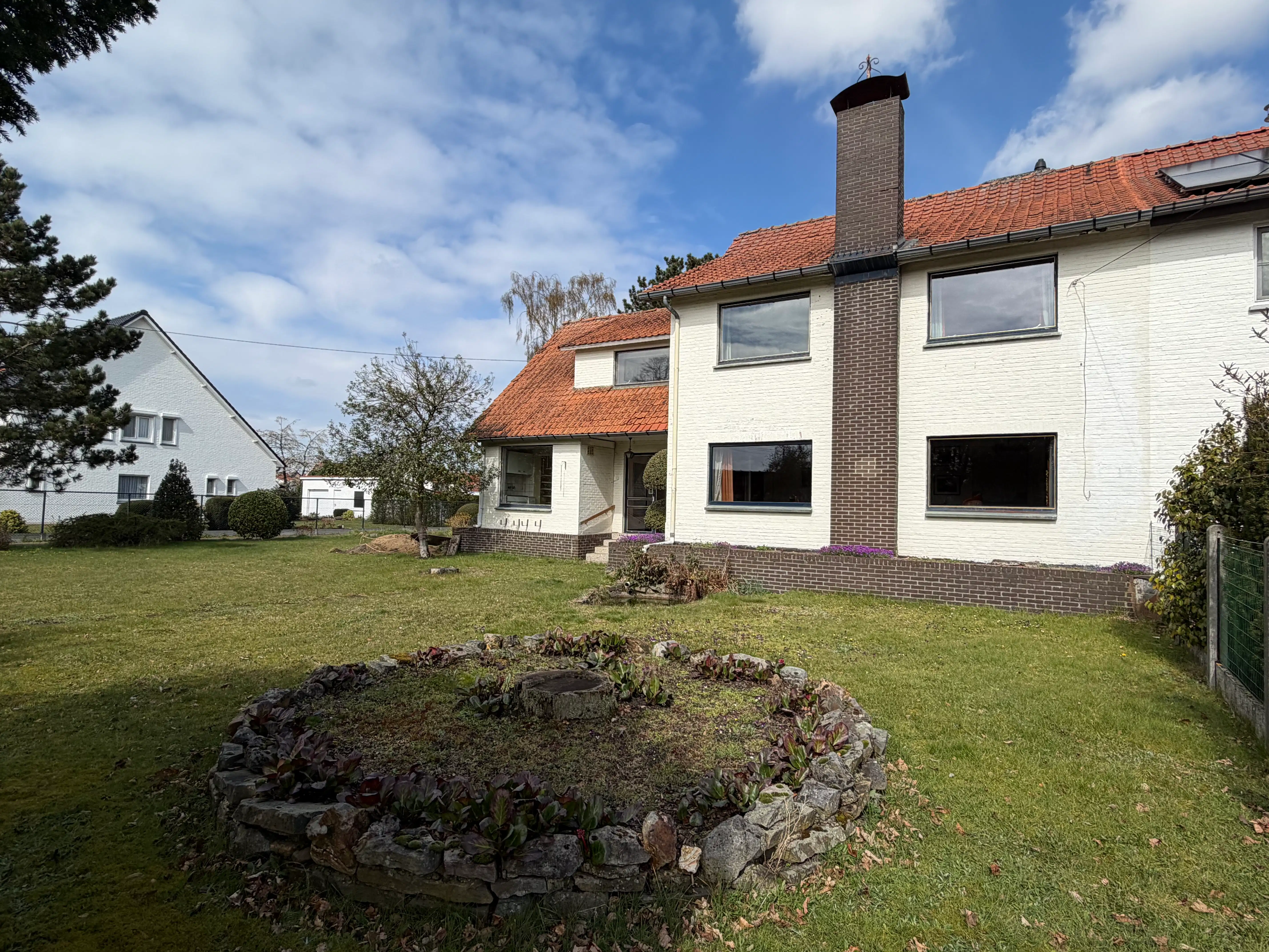 Genk, Craenevenne 16: Ruime, te renoveren woning met 5 slaapkamers op een perceel van 15 are in Boxbergheide foto 3