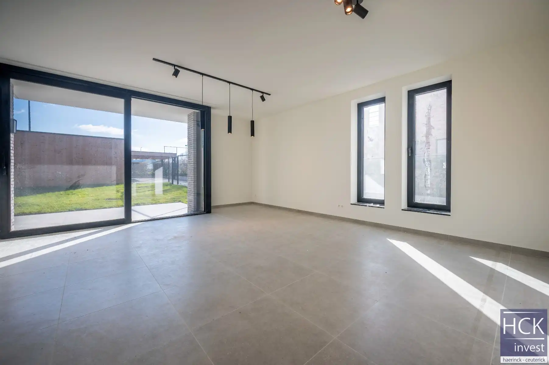 KRUISHOUTEM - Nieuwbouwappartement met high-end afwerking! foto 3