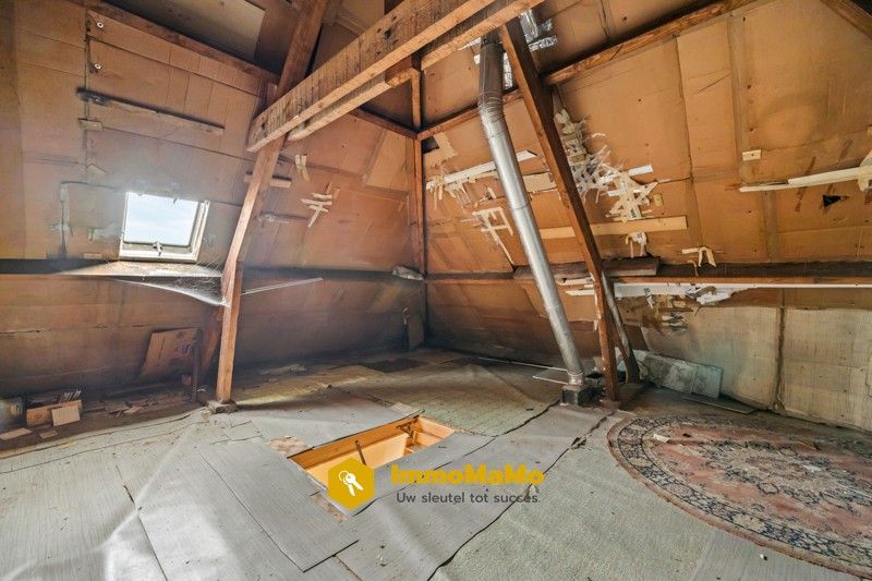 Te renoveren woonst in een rustige wijk te koop in Moerbeke foto 19