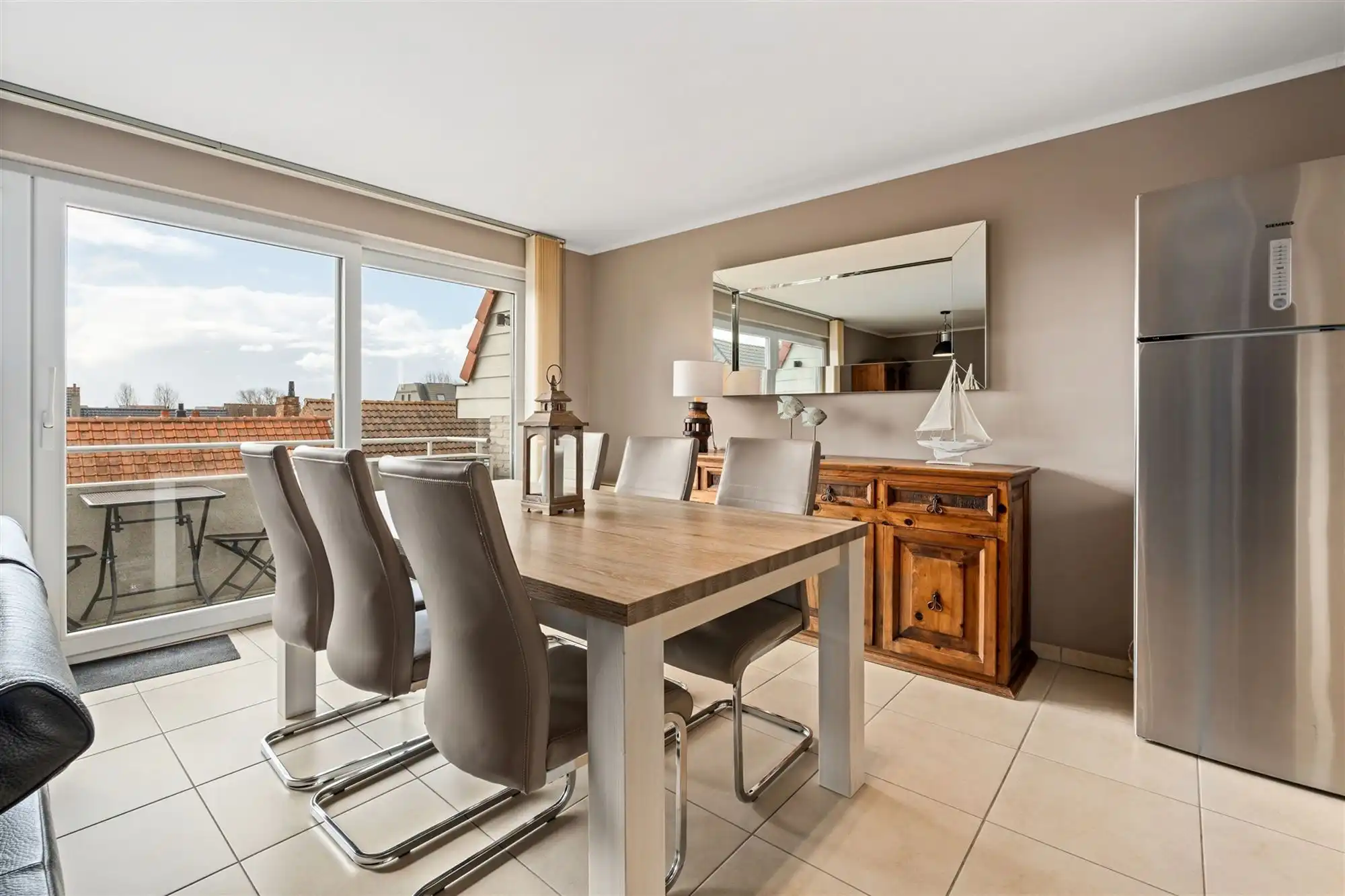Instapklaar duplex appartement met terras aan zee! foto 4