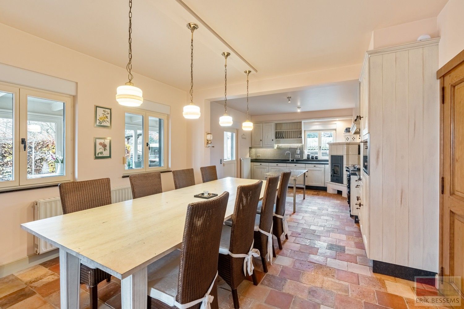 Landhuis met vrij uitzicht,  5 slaapkamers, 2 badkamers, woonkamer, eetkamer/keuken. Woonopp. 277m2 gebruiksopp. 441m2, Perceelopp. 4170m2 foto 9