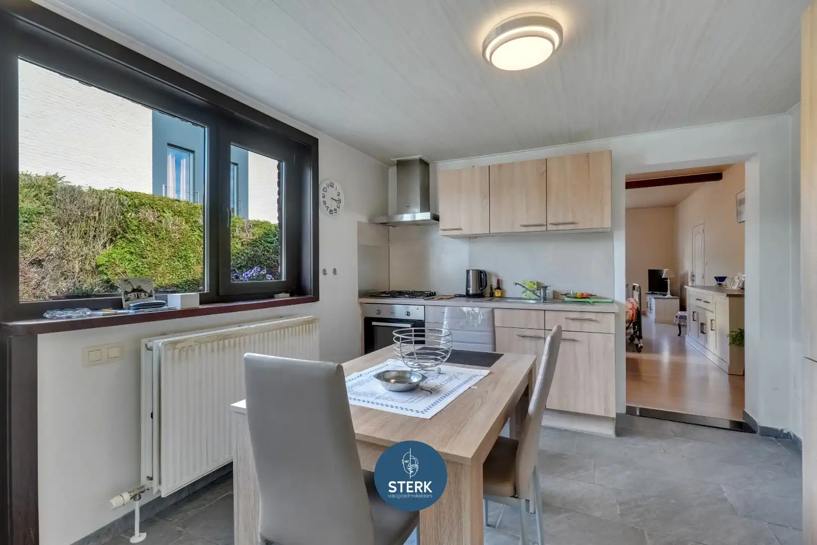 CHARMANTE HALFOPEN WONING OP EEN CENTRALE LOCATIE TE MAASMECHELEN !  foto 8