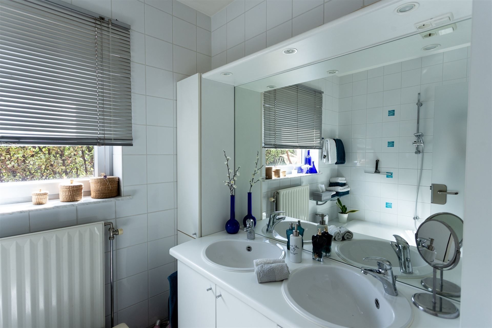 Stijlvol appartement met 2 slaapkamers en grote tuin! foto 16
