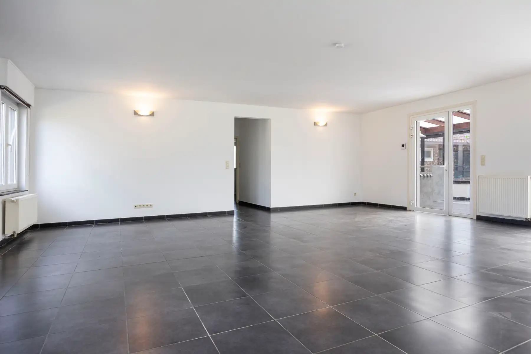 Uitzonderlijk ruime woning in landelijke omgeving foto 4