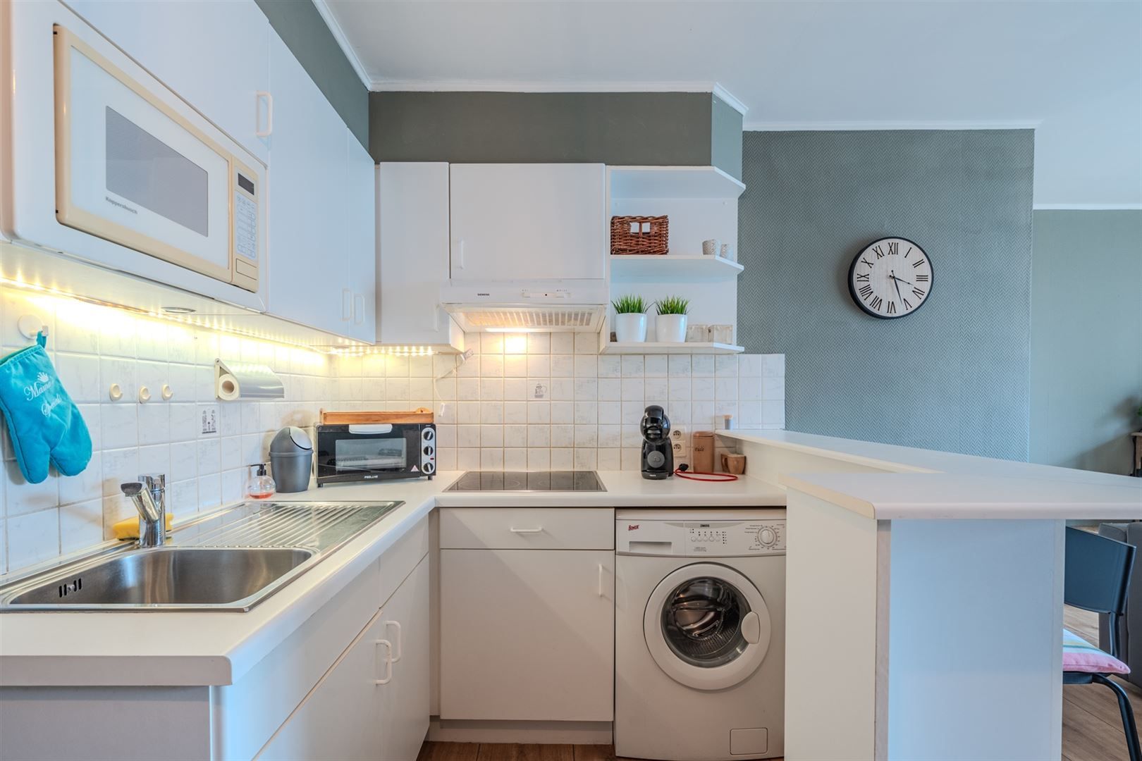 appartement met ruim terras en tuin foto 7