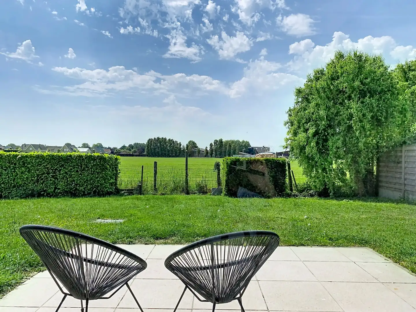 Instapklare gezinswoning met open zicht en mooie tuin, perceel 539 m², Torhout foto 3