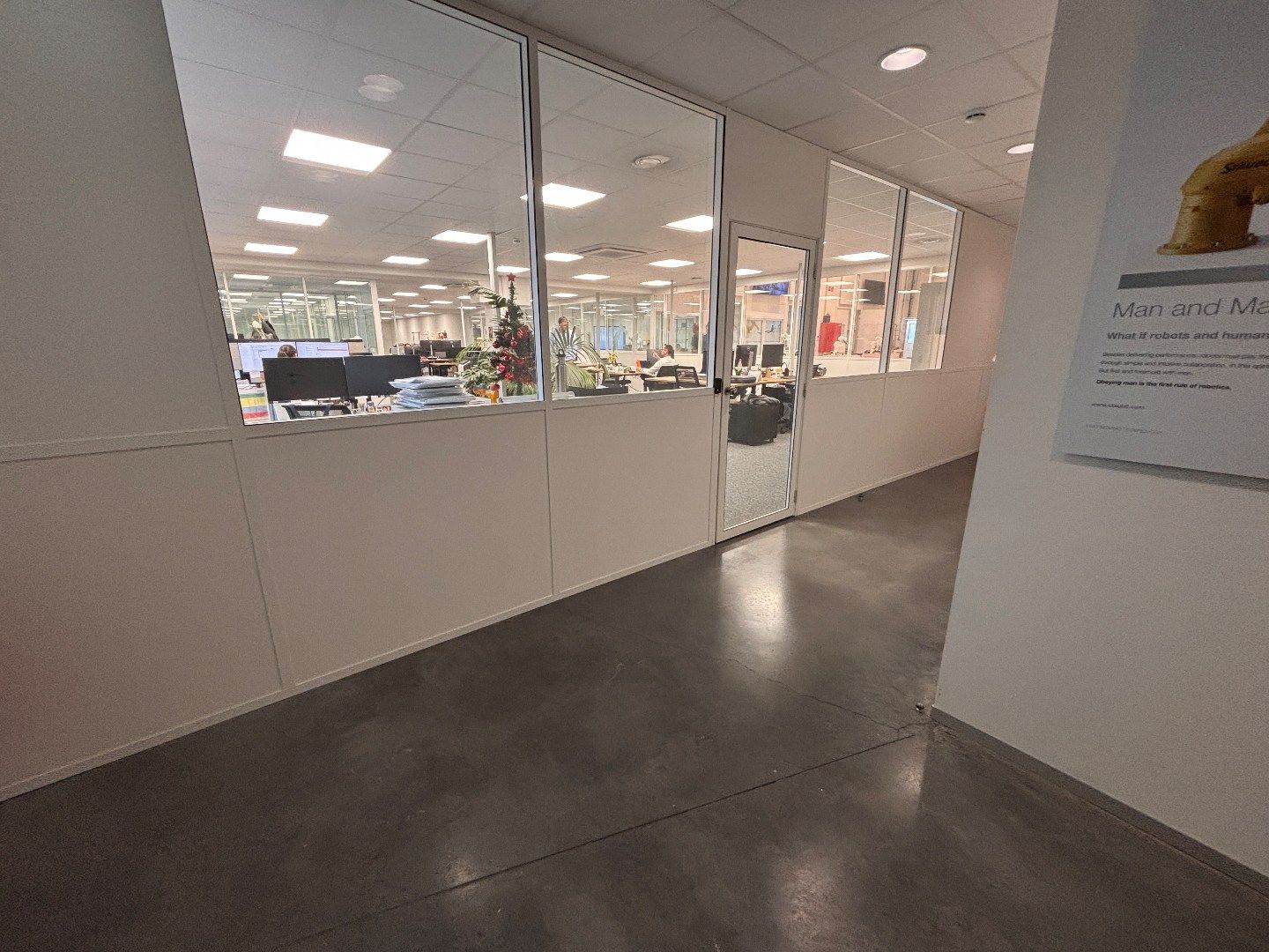  Commercieel kantoor te huur in Kortrijk (315m²) foto 6