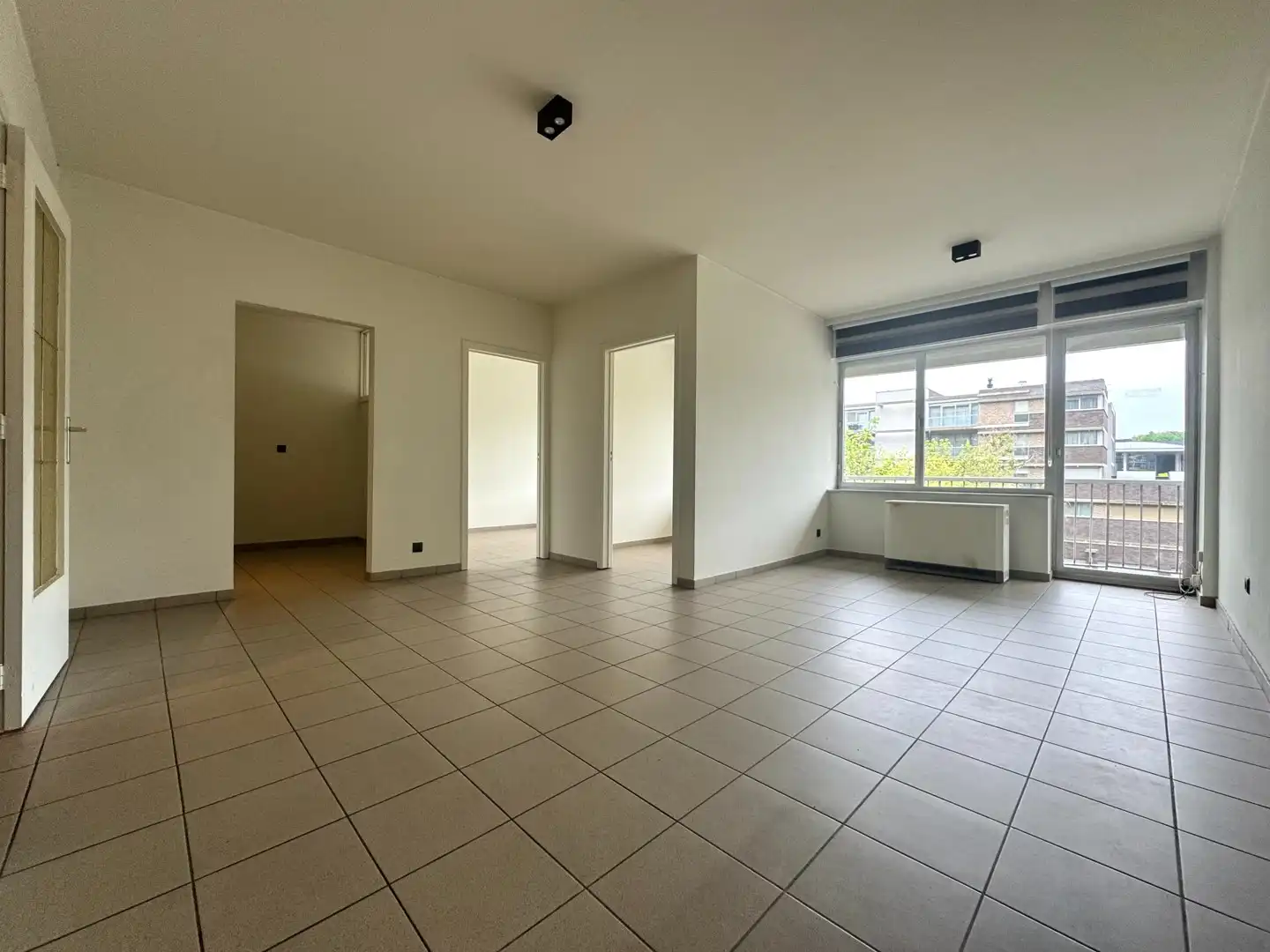 Appartement met 2 slaapkamers én garagebox te huur in Genk centrum! foto 4