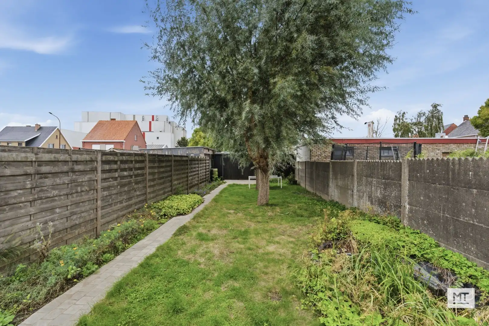 Verder af te werken woning met 3 slaapkamers, tuin, uitweg en dubbele garage in Oostnieuwkerke foto 20