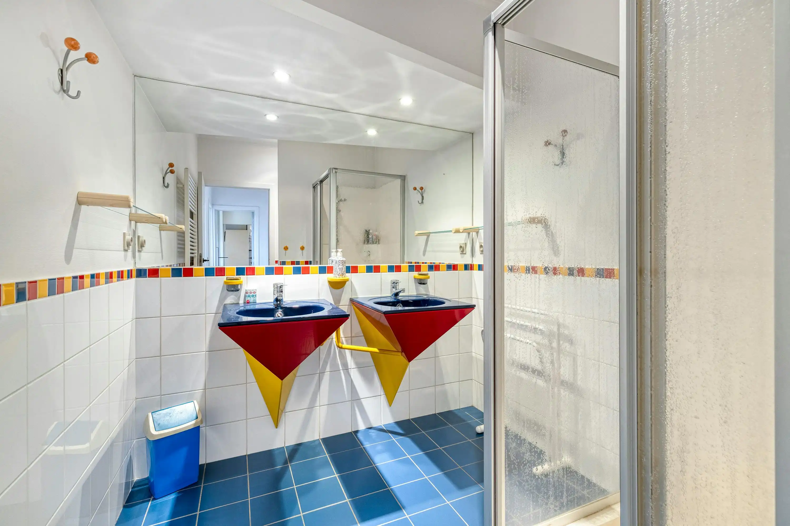 Gerenoveerde burgerwoning met 5 kamers te koop Beveren-Leie foto 16