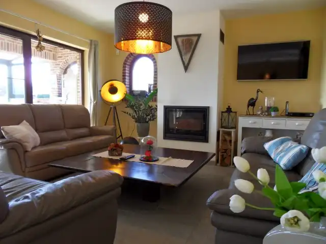 Villa-Landhuis met 4 slpkrs, bureel, 2 garages op 12 are foto 14