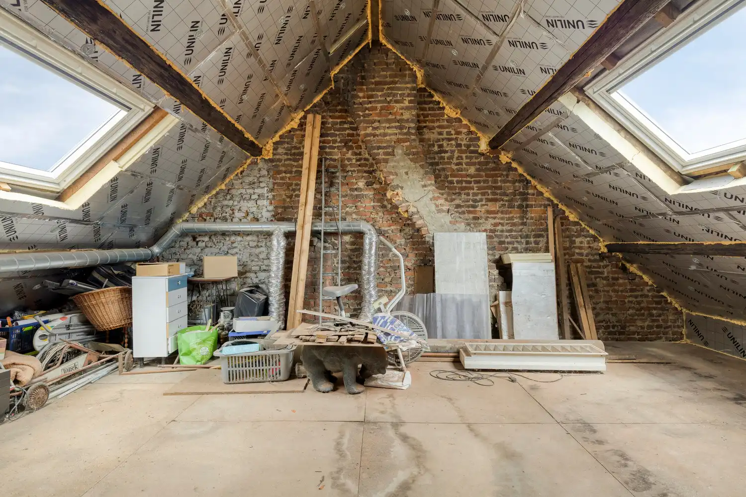 RUIME EN GERENOVEERDE WONING MET 4 SLAAPKAMERS EN WESTGERICHTE TUIN TE HALEN! foto 24