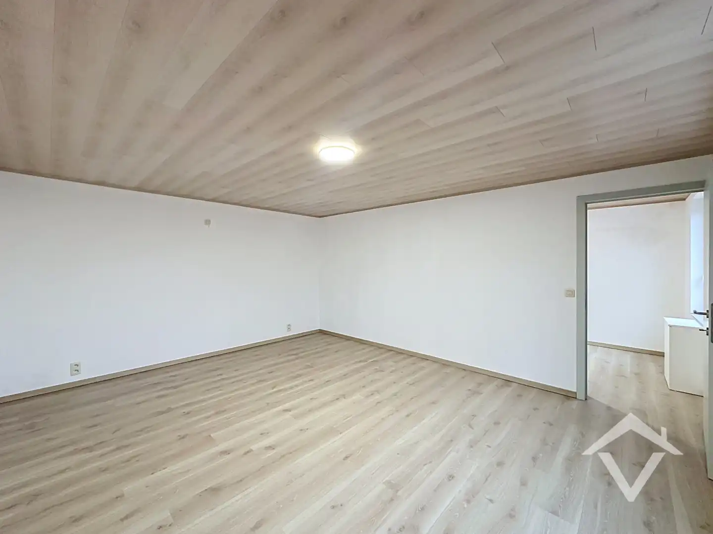 Volledig gerenoveerde woning met 3 slaapkamers en garage te Koekelare foto 19