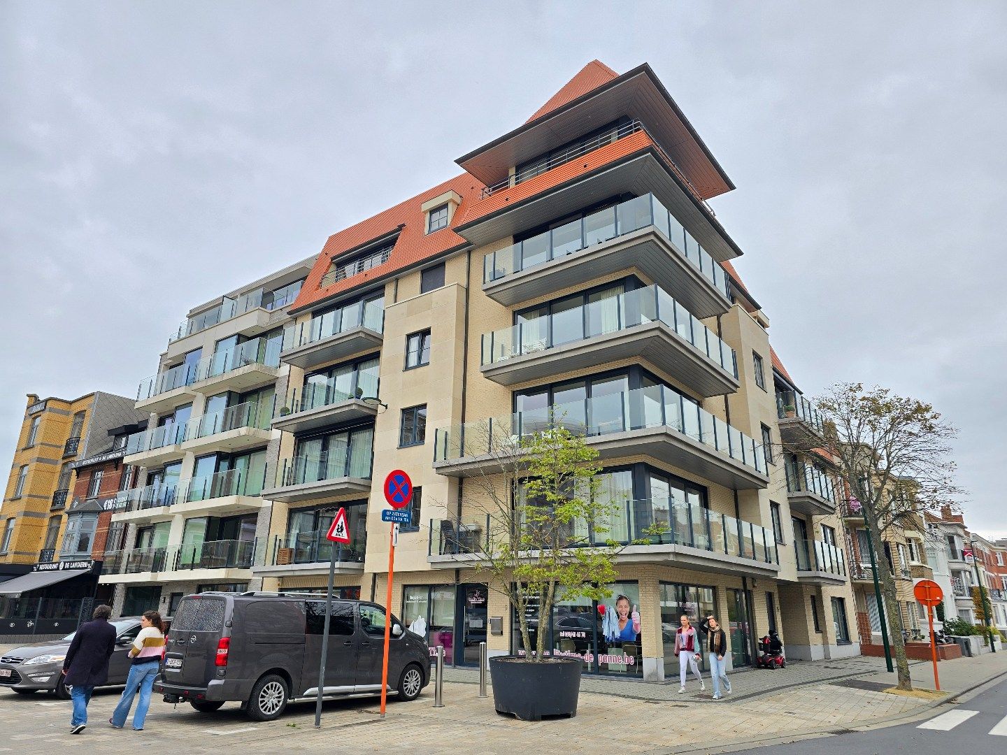 Appartement 2 slaapkamers op de markt van De Panne foto {{pictureIndex}}