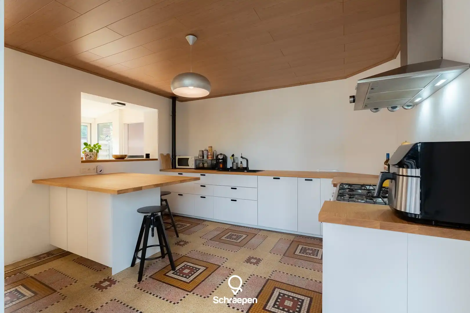 Ruime gezinswoning (248 m²) op een perceel van 5a 27ca te Borgloon! foto 3