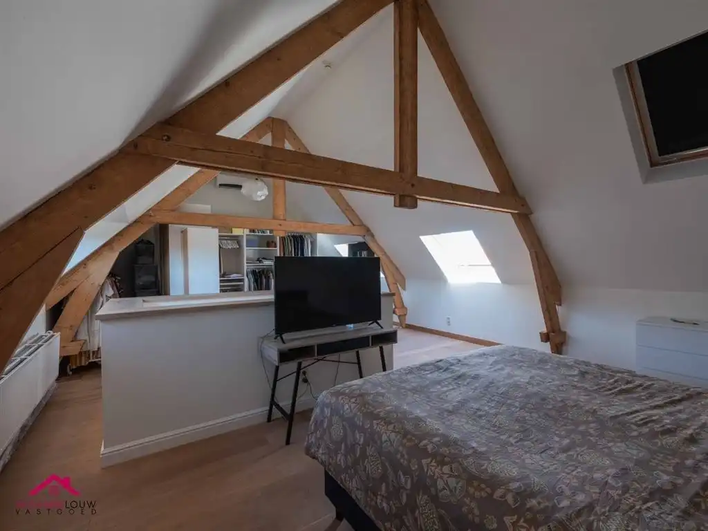 Instapklare woning met handelsruimte in gesloten bebouwing foto 38