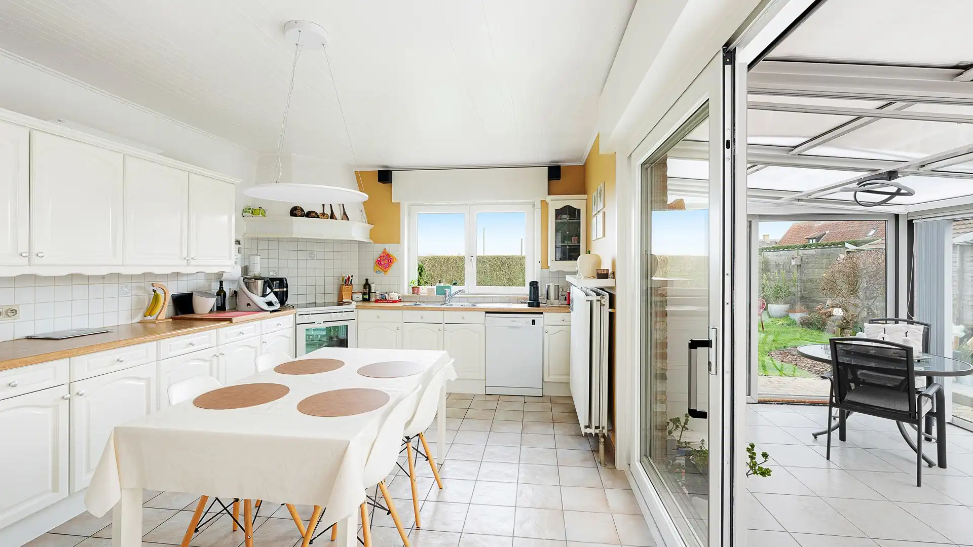 Vrijstaande bungalow op een gegeerde locatie in Blankenberge foto 9