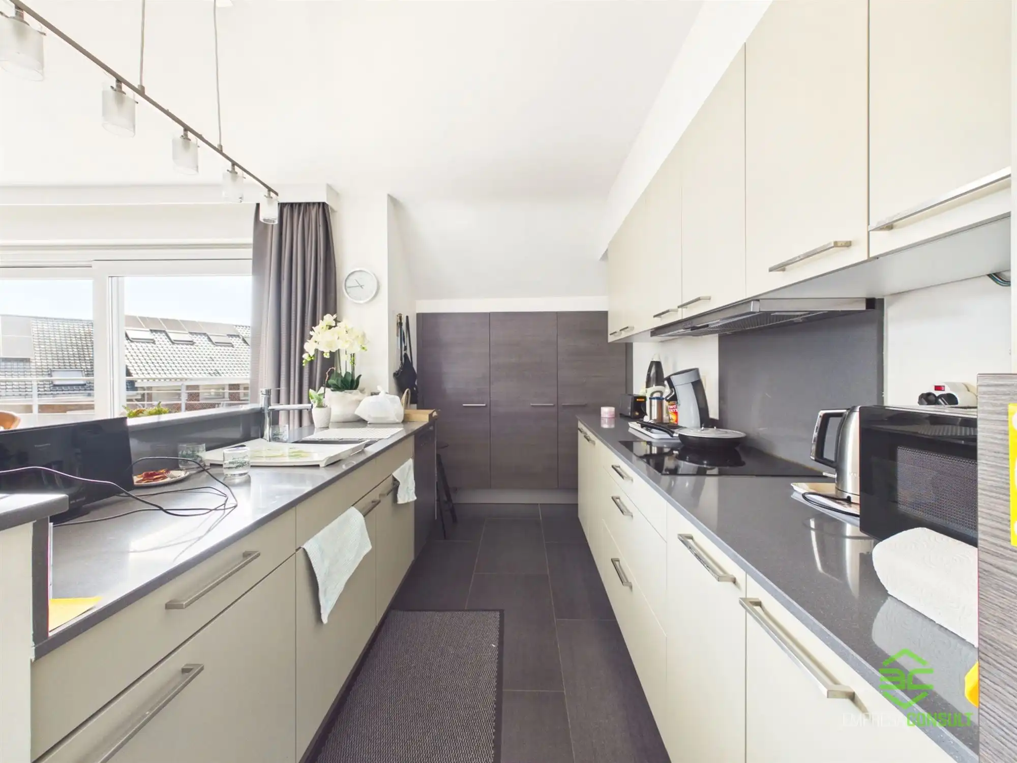Ruim penthouse in het centrum met 2slpk en autostaanplaats! foto 5