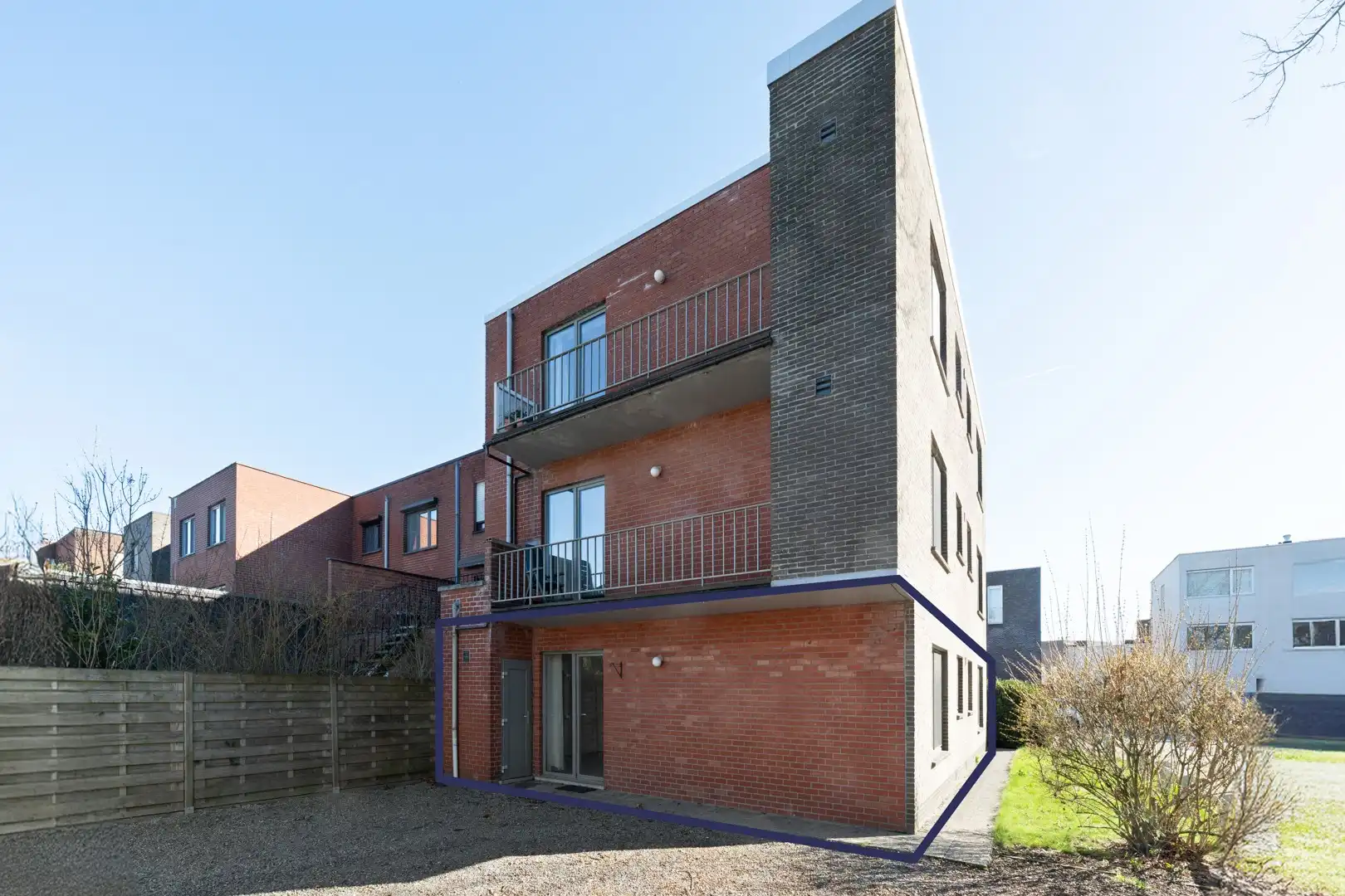 Appartement op het gelijkvloers met 2 slaapkamers en garagebox foto 3